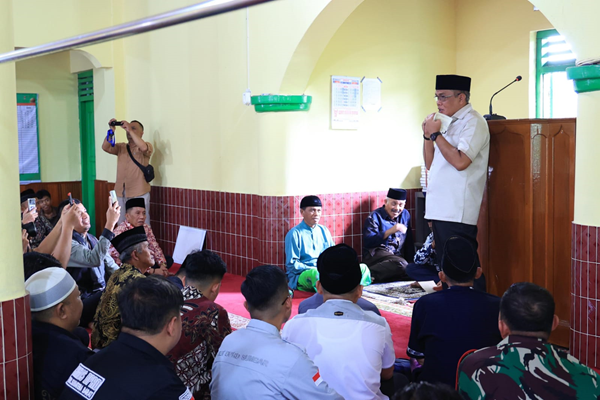 Foto Ketua DPRD Sumbar Ajak Masyarakat Manfaatkan Mesjid dalam Safari Ramadan 2024