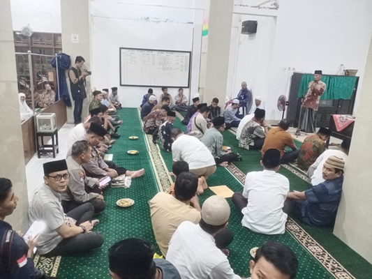 TSR III Pemprov Sumbar di pimpin ketua DPRD Supardi berkunjungi ke mesjid Baitul Karim kelurahan Padang Tangah Payobadar, kecamatan Payakumbuh Timur, Kamis 14 Maret 2024.