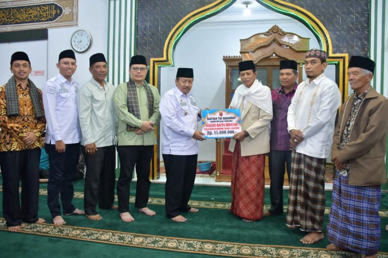 Foto TKSR Bupati Agam Kunjungi Masjid Baitu Ibrahim Kayu IV Kamang Magek