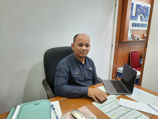 Kepala UKPBJ Kota Pariaman, Adlis R.