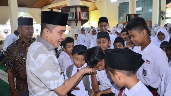 Foto Pesantren Ramadan Kota Padang, Menyemarakkan Semangat Keagamaan di Tengah Generasi Muda