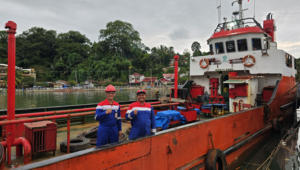 Foto Pertamina Memanfaatkan Distribusi Energi Non Reguler untuk Memenuhi Kebutuhan Energi Pasca Banjir di Pesisir Selatan Sumbar