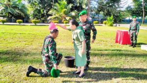 Dandim 0319/Mentawai, Letkol. Inf. Restu Petrus Simbolon Pimpin Upacara dan Tradisi Penerimaan Personil Baru