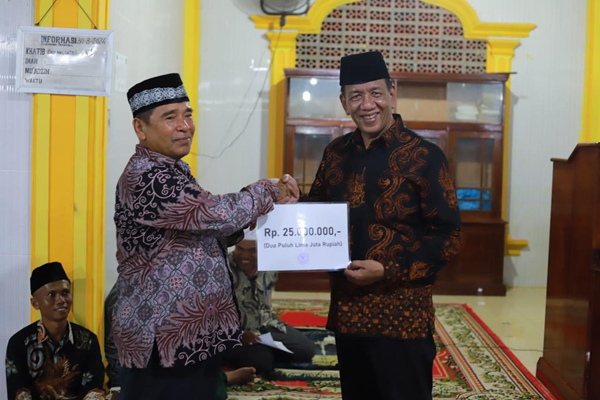 Bupati Rusma Yul Anwar Safari Ramadhan Khusus di Mesjid Nurul Huda, Lakitan, Kecamatan Lengayang