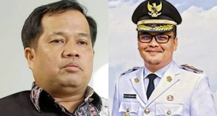 Rizki Kurniawan Naskari pakai baju kebesaran kepala daerah, Ferizal Ridwan pakai kostum kemeja.