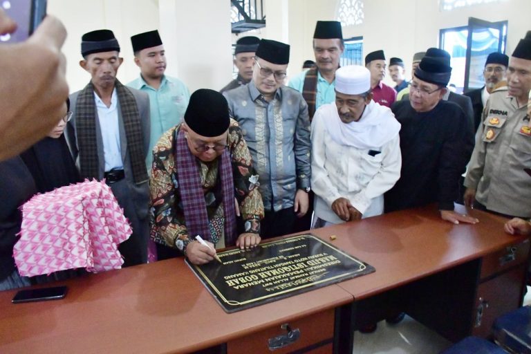 Foto Bupati Agam Resmikan Menara Masjid Istiqomah Gobah V Surau