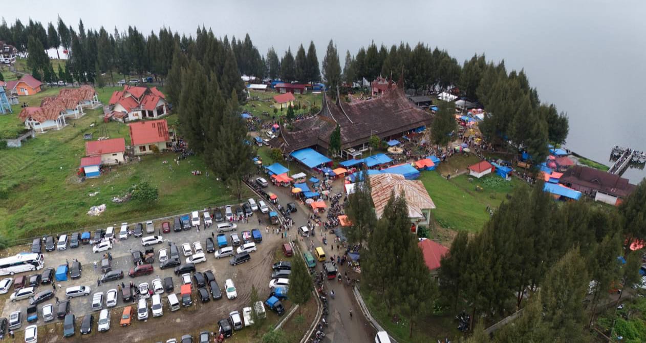 Foto Selama Libur Lebaran, 1,3 Juta Wisatawan Kunjungi Kabupaten Solok