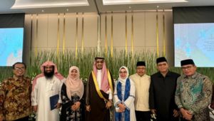 Foto Rektor UIN Imam Bonjol Padang, Hadiri Acara Buka Bersama untuk Meningkatkan Hubungan Bilateral dengan Arab Saudi