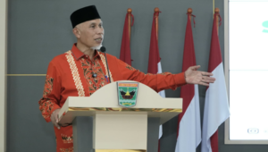 Foto Gubernur Mahyeldi Imbau Pembayaran Zakat dan Infak Disegerakan sebagai Solusi untuk Berbagai Persoalan Umat