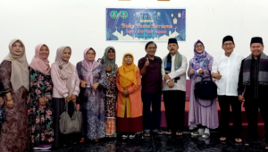 Foto Berbuka Puasa Bersama, Mempererat Ukhuwah Islamiyah dan Mengukir Masa Depan Berkualitas Bersama AKBP-STIE 'KBP' Padang