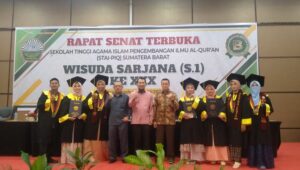 Foto Tujuh Mahasiswa Binaan Baznas Agam Lulus Dengan Predikat Cumlaude