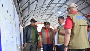 Foto BNPB Tinjau Lokasi Banjir Lahar Dingin di Agam