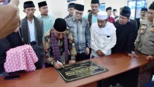 Foto Bupati Agam Resmikan Menara Masjid Istiqomah Gobah V Surau