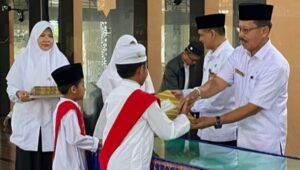 Foto Wako Hadiri Wisuda Tahfidz Alquran 384 Siswa Madrasah di Kota Solok