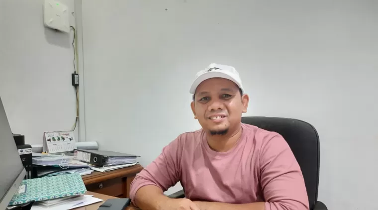 Kepala UKPBJ Kota Pariaman, Adlis.R.