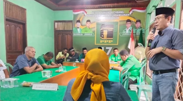 DR.dr. Zulmaeta. Sp.OG-KFM, mendaftar lagi ke Parpol. Kali ini, mengantarkan formulir ke DPC Partai Persatuan Pembangunan (PPP) Payakumbuh, di sekretariat DPC PPP, Senen 13 Mei 2024.