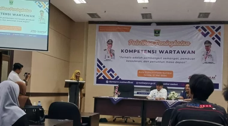 Eksplor Kompetensi Wartawan di Era Digital: Diskominfotik Sumbar Gelar Pelatihan Bagi Wartawan Sumbar