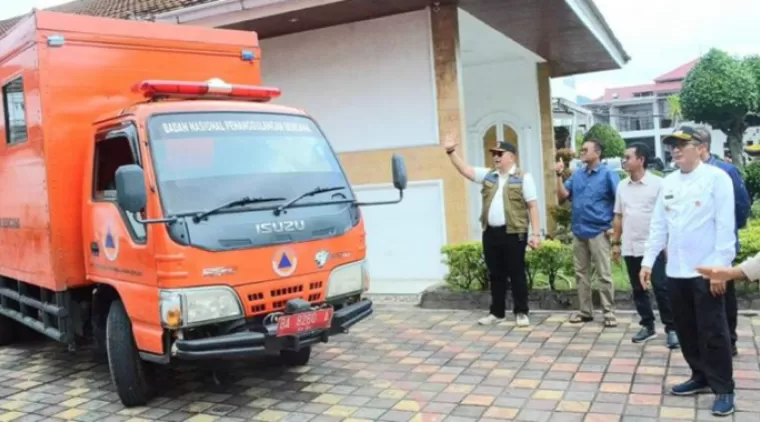 Pemko Padang Mengirimkan Satu Ton Beras ke Korban Banjir dan Longsor di Tanah Datar dan Agam