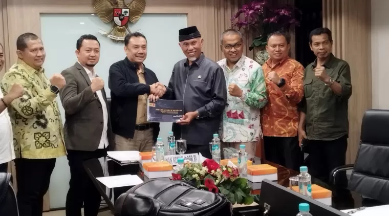 Temui Komisi V DPR RI, Gubernur Mahyeldi Mohon Dukungan Percepatan Penanganan Bencana di Sumbar