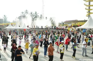 Bupati Khairunas Ajak Masyarakat Terapkan Pola Hidup Sehat Melalui CFD