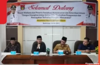 Wali Kota Bukittinggi membuka sosialisasi trantibum di Kecamatan MKS