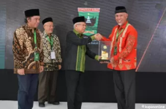 Pemprov Sumbar Sabet Juara Umum di Anugerah Adinata Syariah 2024