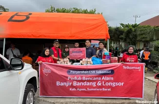 Telkomsel Berikan Bantuan Sosial dan Layanan Komunikasi di Posko Siaga Bencana Sumatera Barat