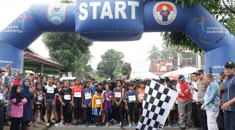 350 Anak SD Payakumbuh Ikuti Lomba Lari 5K, Kamis 20 Juni 2024.