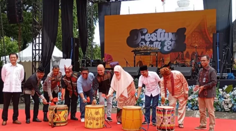 Anggota DPRD Sumbar Hidayat Mengalokasikan Pokirnya untuk Gelar Festival Multi Etnis pada 2024