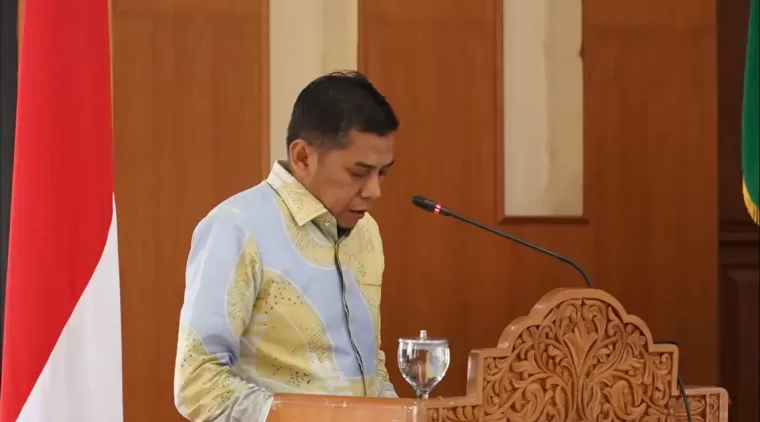 Juru bicara fraksi Golkar Wirman Putra.