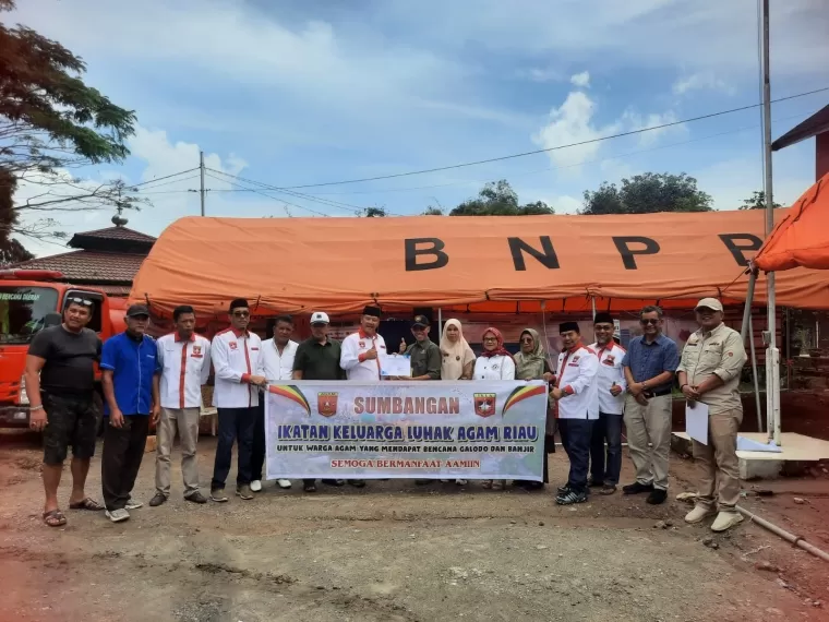 IKLA Provinsi Riau kembali menunjukkan solidaritasnya dengan mengantarkan bantuan gelombang terakhir untuk korban bencana galodo