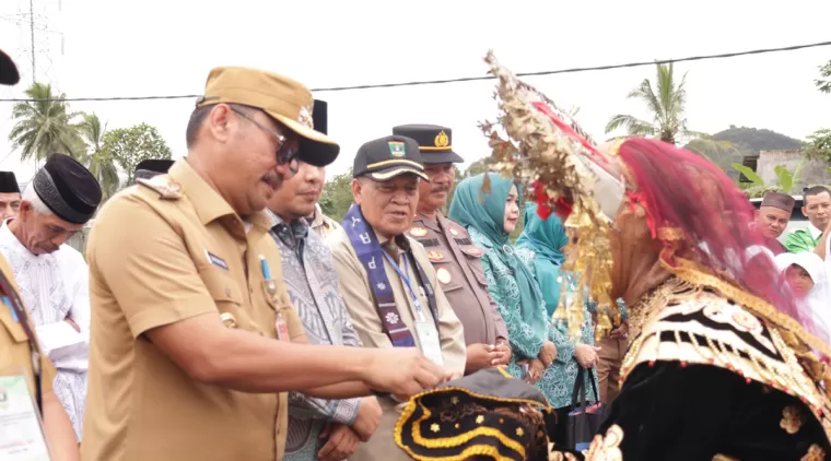 Pj. Wako Payakumbuh Suprayitno menghadiri penilaian kelurahan Koto Panjang menjadi yang terbaik sehingga berhak mewakili kota Payakumbuh di tingkat provinsi Sumatera Barat, penilaian dilakukan, Selasa 11 Juni 2024