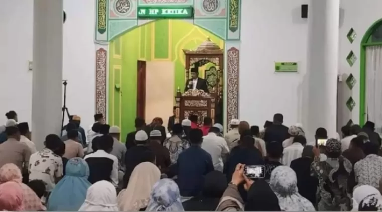Pelaksanaan Idul Adha Pemko Bukitinggi di Masjid Al Hanif Kodim 0304 Agam