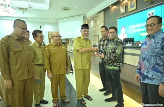 Pemerintah Provinsi Sumatera Barat Lepas Tugas Tiga Pimpinan Pratama yang Telah Selesai Masa Bhakti