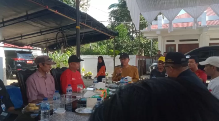 Bupati dan Wabup Solok Selatan Duduk Bersama Dengan Wartawan Solsel