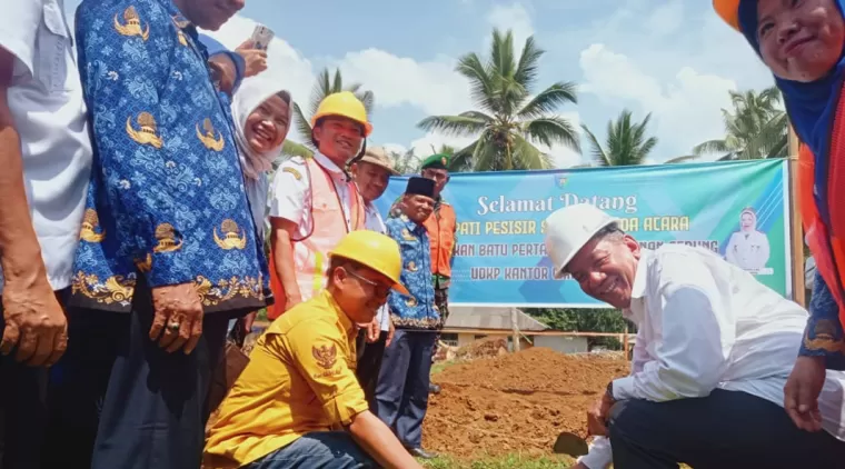 Bupati Pessel Rusma Yul Anwar Hadiri Peletakan Batu Pertama Pembangunan Gedung UDKP Air Pura