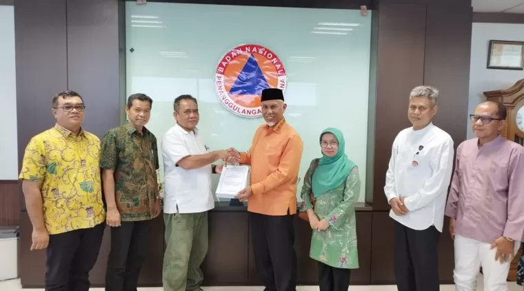 Gubernur Mahyeldi Sambangi BNPB untuk Meningkatkan Penanganan Bencana di Sumbar