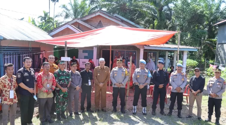 Kapolres Pasaman Barat Tinjau TPS Dalam Pemungutan Suara Ulang (PSU) DPD-RI di Wilayah Pasaman Barat