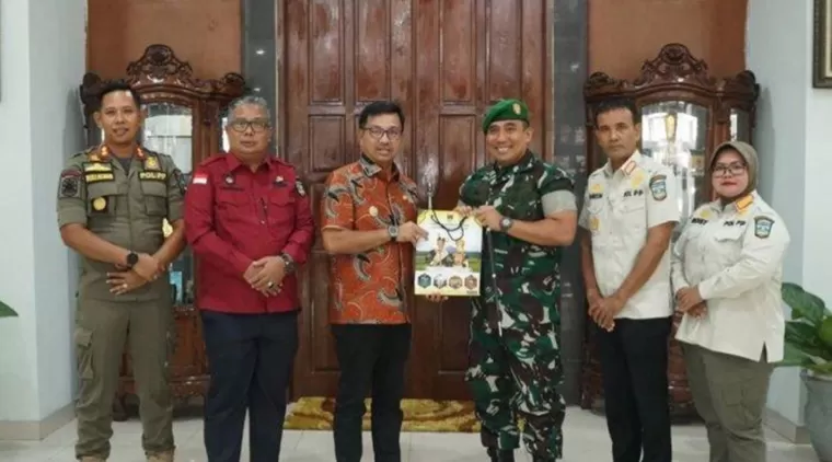 Pemkab Solsel Kirim Puluhan Sat Pol-PP Laksanakan Diklatsar di Secata B Rindam I Padang Panjang