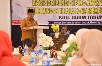 Dr H Andri Warman dalam sambutannya saat membuka pelatihan konselor bagi SDM pendamping Anak