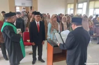 Bupati Agam, Dr. Andri Warman MM melantik Jon Kenedi sebagai Walinagari Persiapan