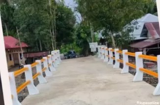 Jembatan Menuju SMA 1 Bayang di Pessel Rampung Dikerjakan