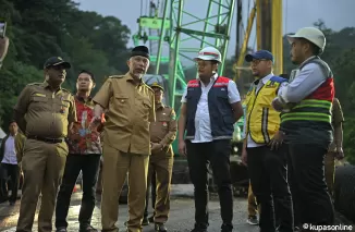 Pembangunan Jalan Lembah Anai: Gubernur Mahyeldi Minta Kesabaran Warga