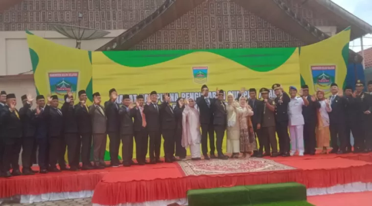 25 Orang Anggota DPRD Solok Selatan Periode 2024-2029 Resmi Dilantik