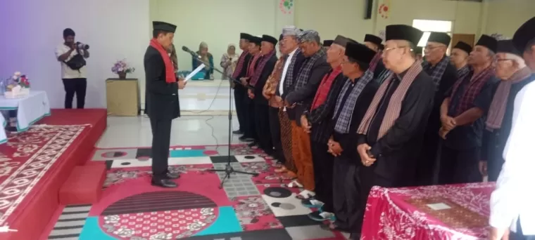 Bupati Agam Dr. H. Andri Warman MM hadir dan menyaksikan Pati Ambalau dan Pengukuhan Pengurus Lembaga Kerapatan Adat Alam Minangkabau