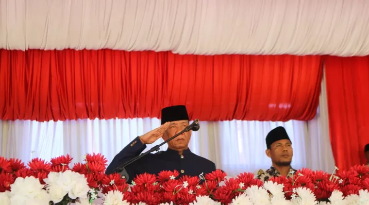 Bupati Pessel Pimpin Upacara Bendera HUT RI