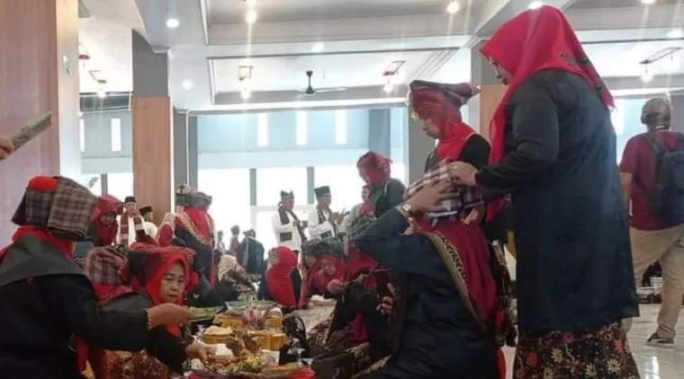 Festival Makan Bajamba: Tradisi dan Wisata Berpadu dalam Festival Sitti Nurbaya