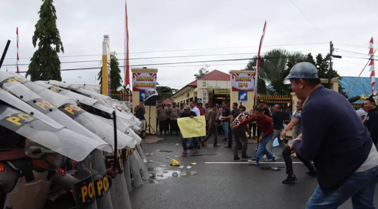 Polres Pasaman Barat Gelar Simulasi Sispamkota Jelang Pengamanan Pilkada Serentak Tahun 2024