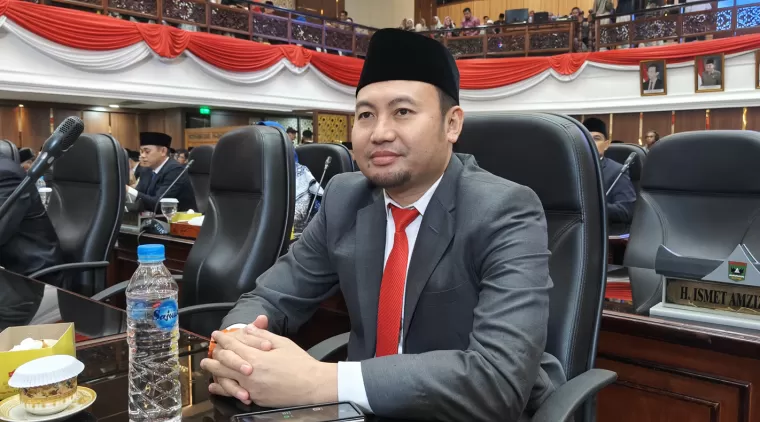 Rahmat Saleh Akhiri Masa Jabatan di DPRD Sumbar, Siap Lanjutkan Pengabdian di DPR RI