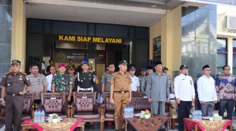 Sekda Pessel Hadiri Deklarasi Pilkada Damai di Polres Pesisir Selatan